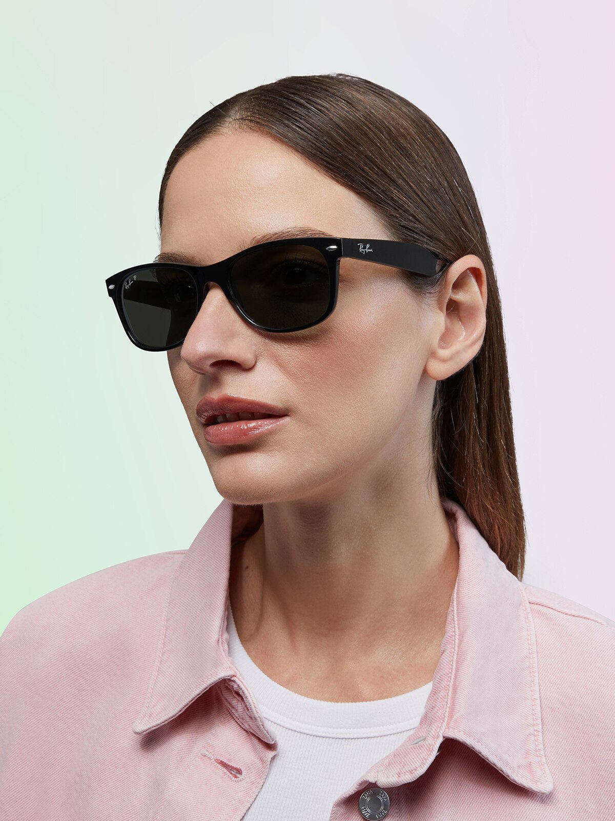 1970-ray-ban-rb2132-new-wayfarer-classic-black-1.png
