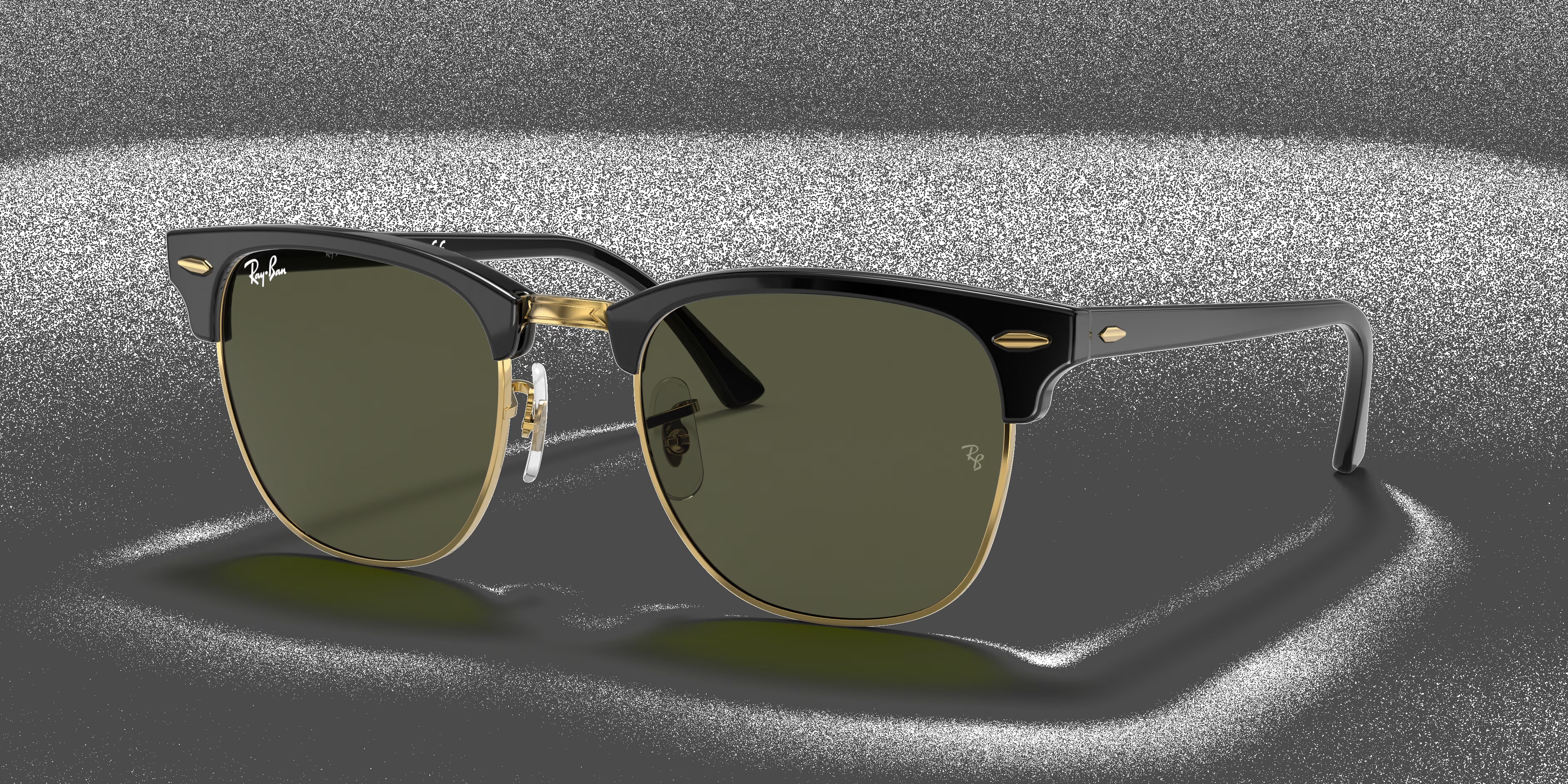 Ray-Ban - RB3016 Clubmaster Classic - Black On Gold